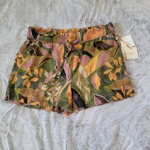 Cynthia Rowley Womens XL 100% Lyocell Shorts Floral Tropical Beach Vacation